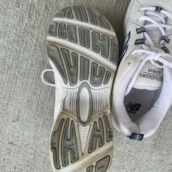 New Balance Shoes Womens Size 10 608V3 White Walking Comfort Lace Up WX608V3W - Picture 8 of 8